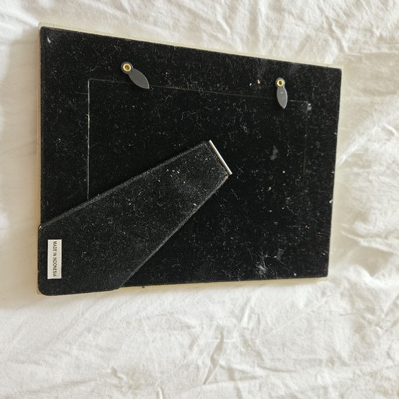 Carr - Picture 2 of 3